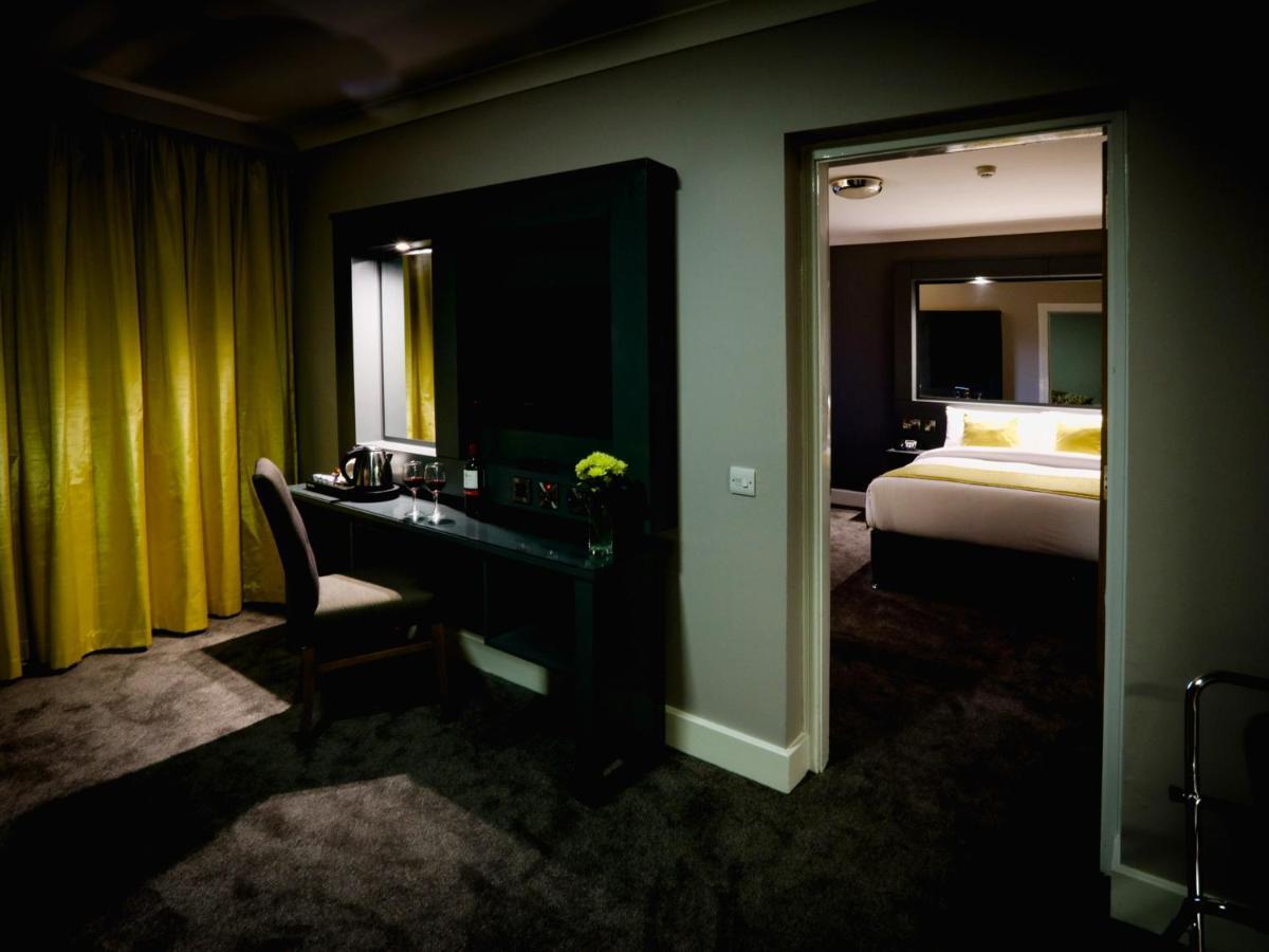 Claregalway Hotel ภายนอก รูปภาพ